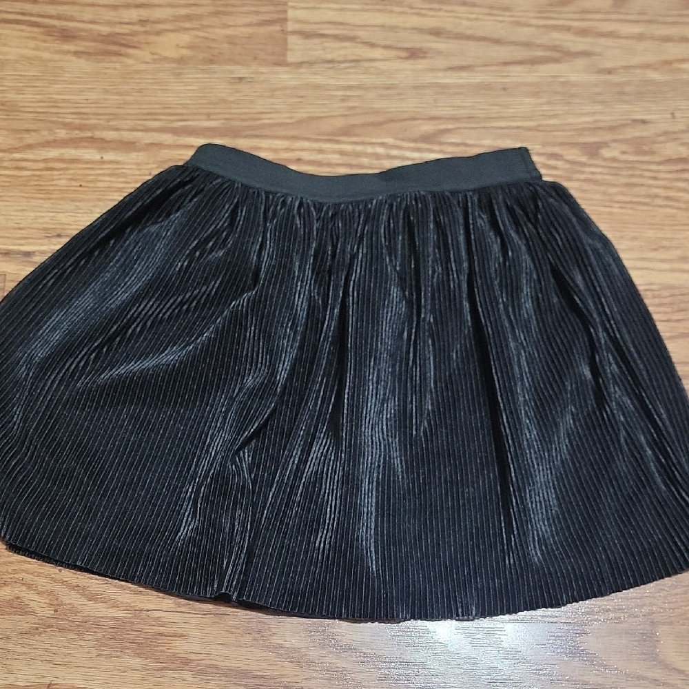 Old Navy Black Pleated Skirt